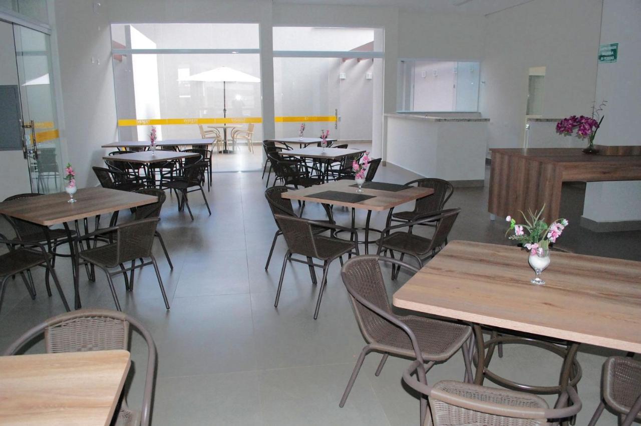 Everest Flat Service Caldas Novas Exteriör bild